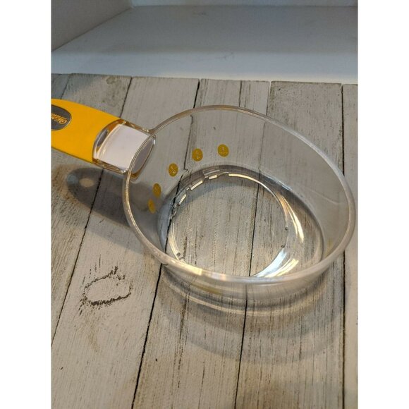 Adjustable Wilton 1/8 Cup to 1 Cup Measuring Scoop Cup Yellow - Picture 5 of 9